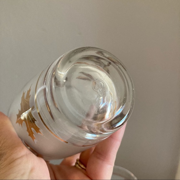 Libbey Gold Leaf Glasses - Picture 6 of 7